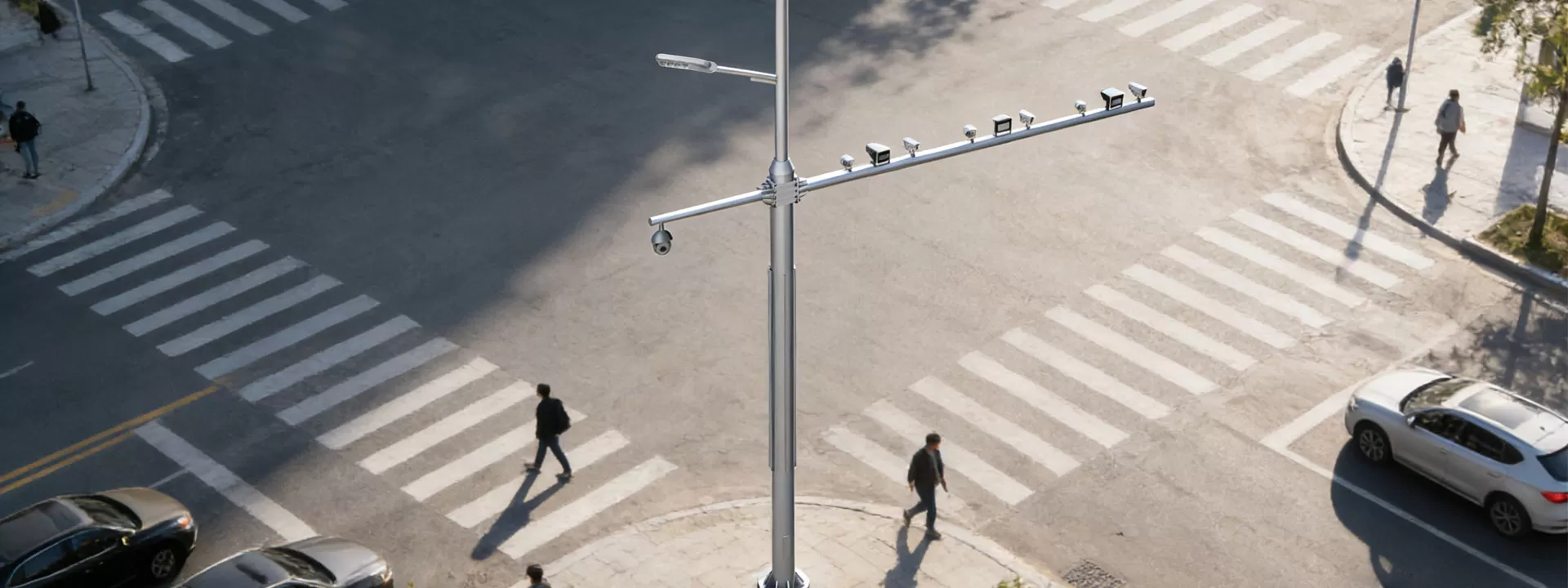Comment maintenir les poteaux de réverbère avec CCTV?